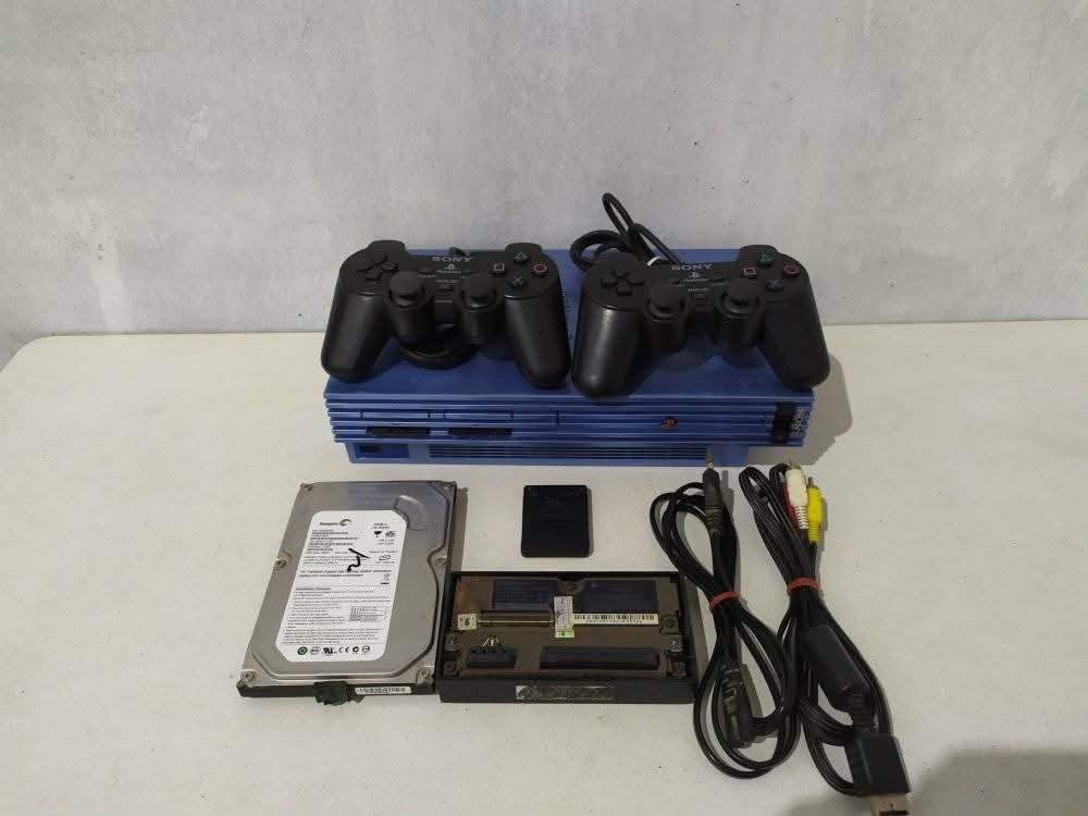 Jual ps2 warna Biru seri 5***** dan monitor Dell 19inch